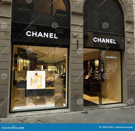 chanel italia sede legale|Chanel italia uomo.